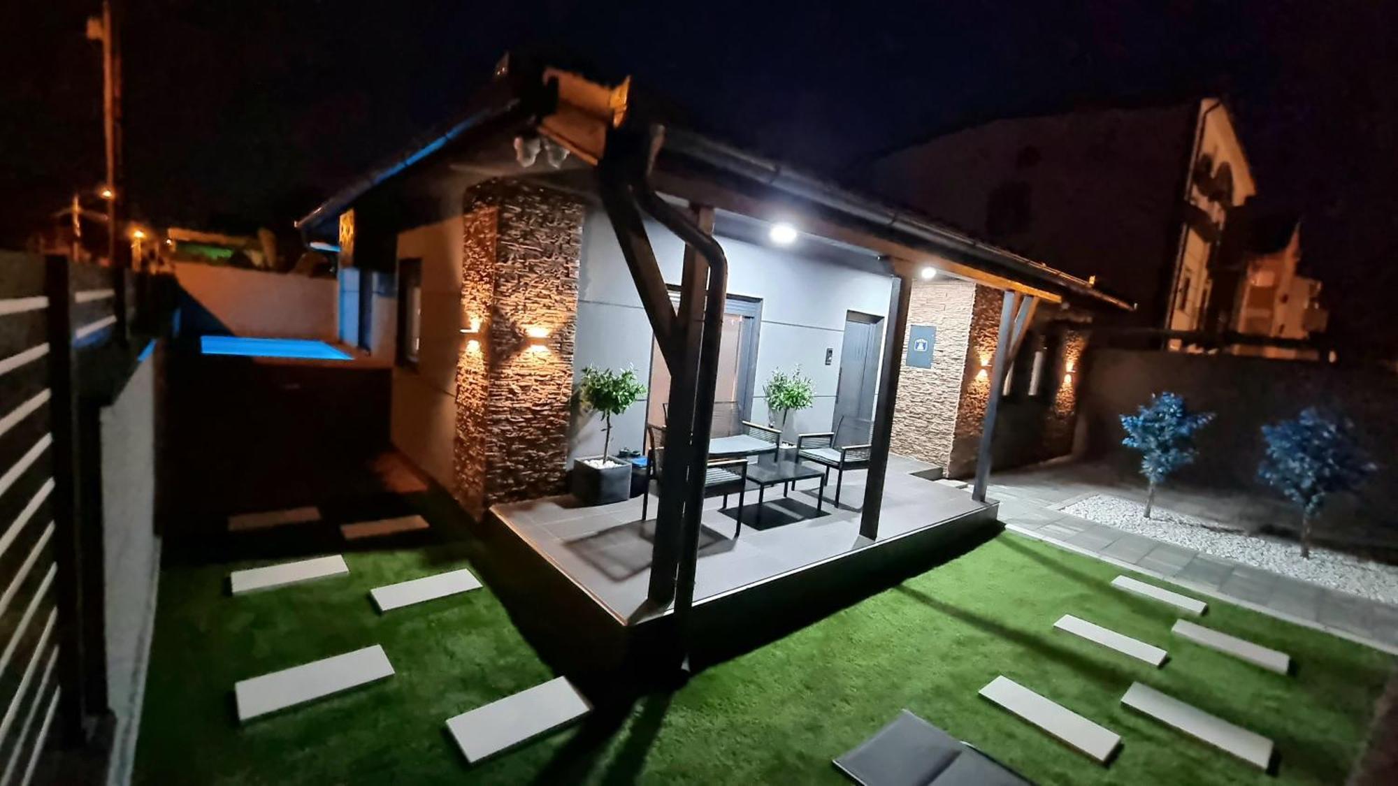 Relax House Ns Villa Novi Sad Ngoại thất bức ảnh